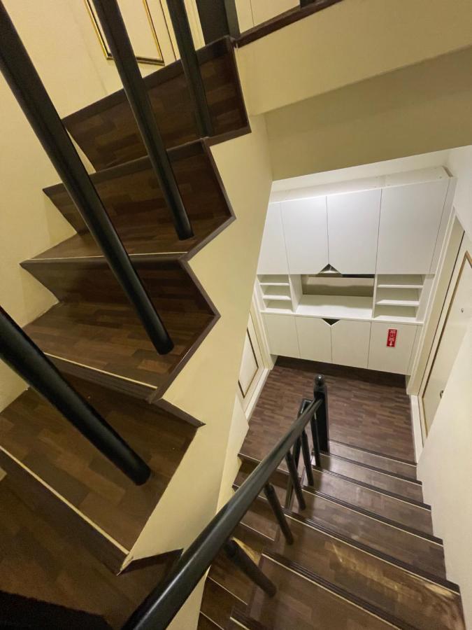 Ferienwohnung 逢甲柏斯青年旅棧 Taichung Exterior foto