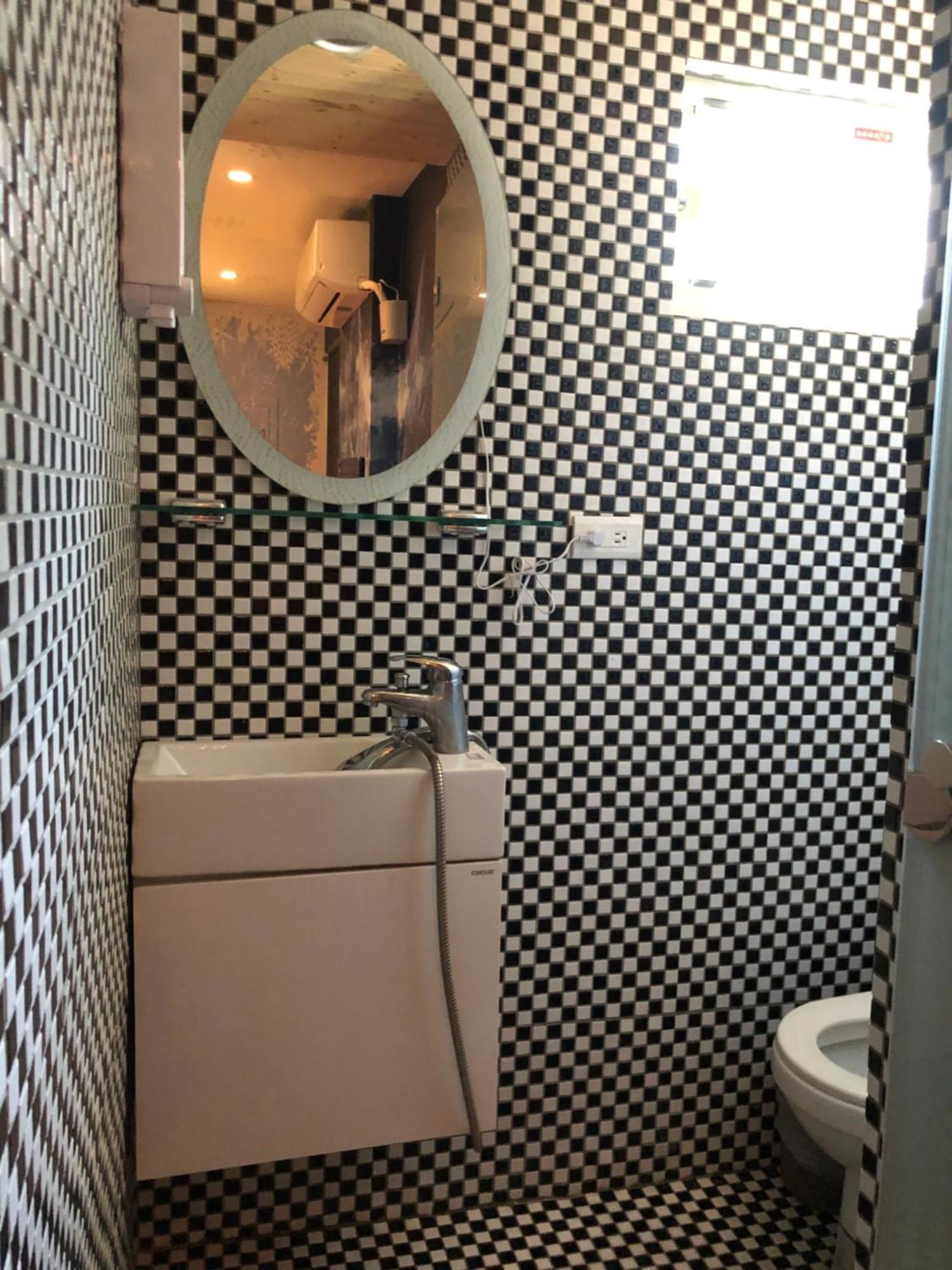 Ferienwohnung 逢甲柏斯青年旅棧 Taichung Exterior foto